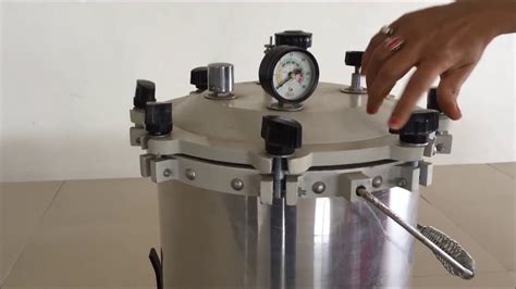 does autoclave ues moist heat|what is the autoclave machine.